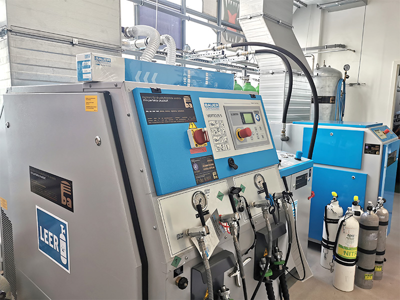 Flaschenfüllungen mit Pressluft und Nitrox in Berlin