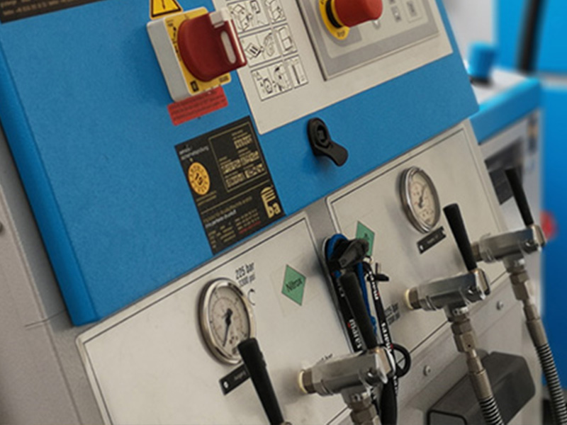 Clean Air Füllanlage von Bauer in Berlin Steglitz